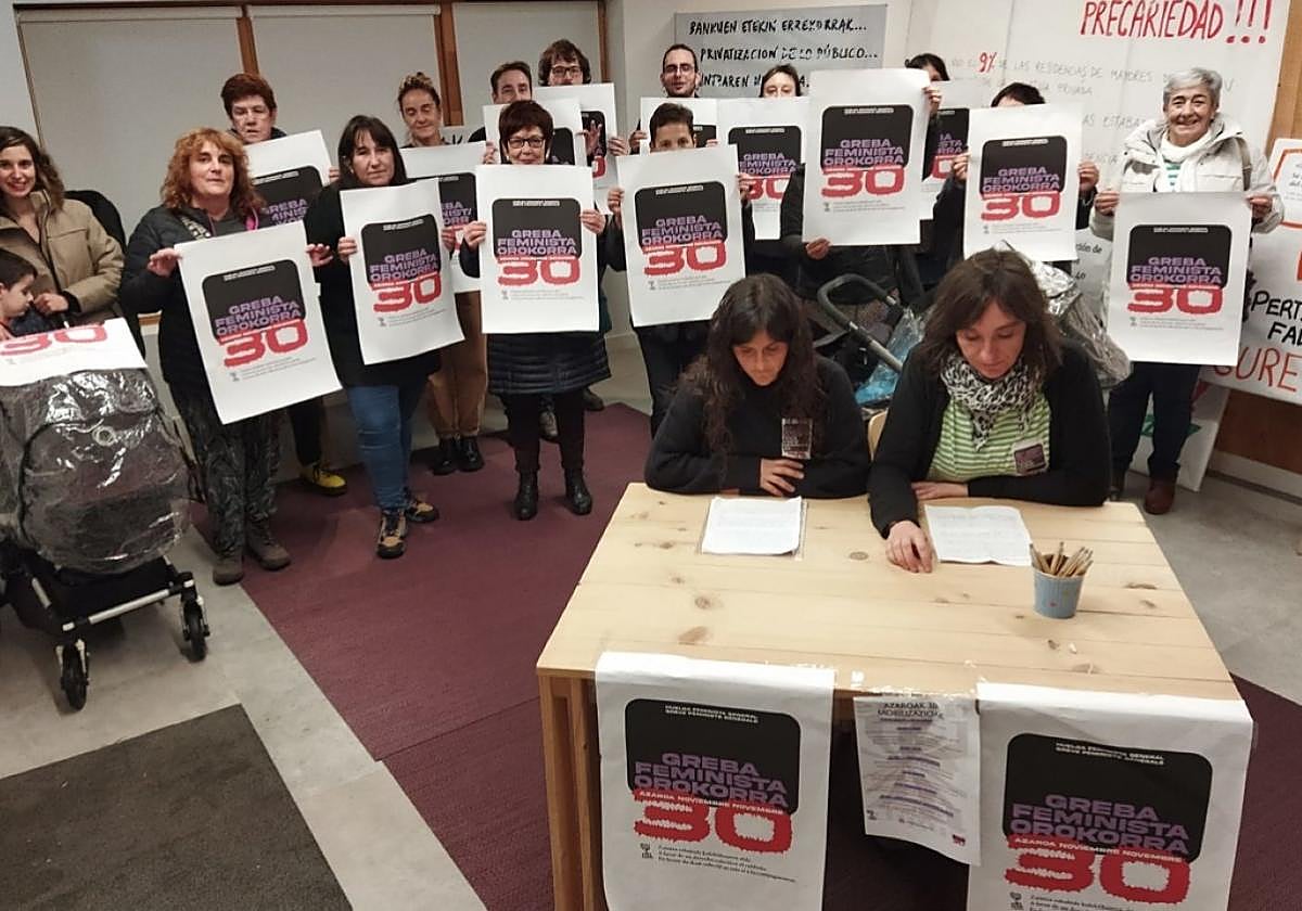 Movimientos y asociaciones del municipio participaron en la rueda de prensa de cara a la huelga del día 30.