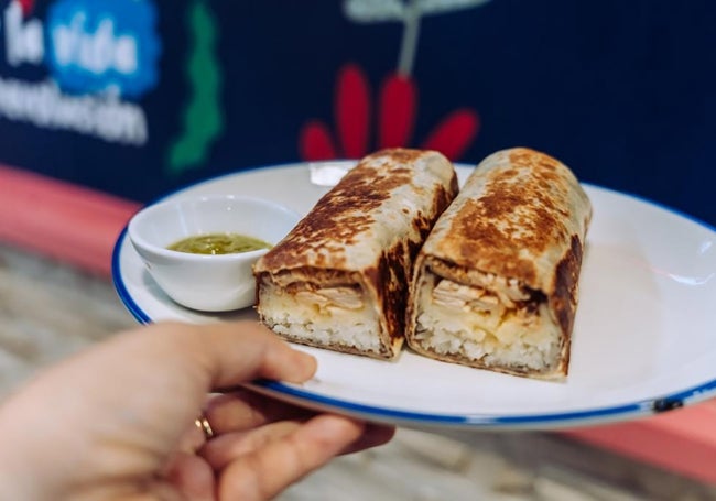 Los burritos que elaboran en La Diabla Taquería son los mejores de la ciudad.