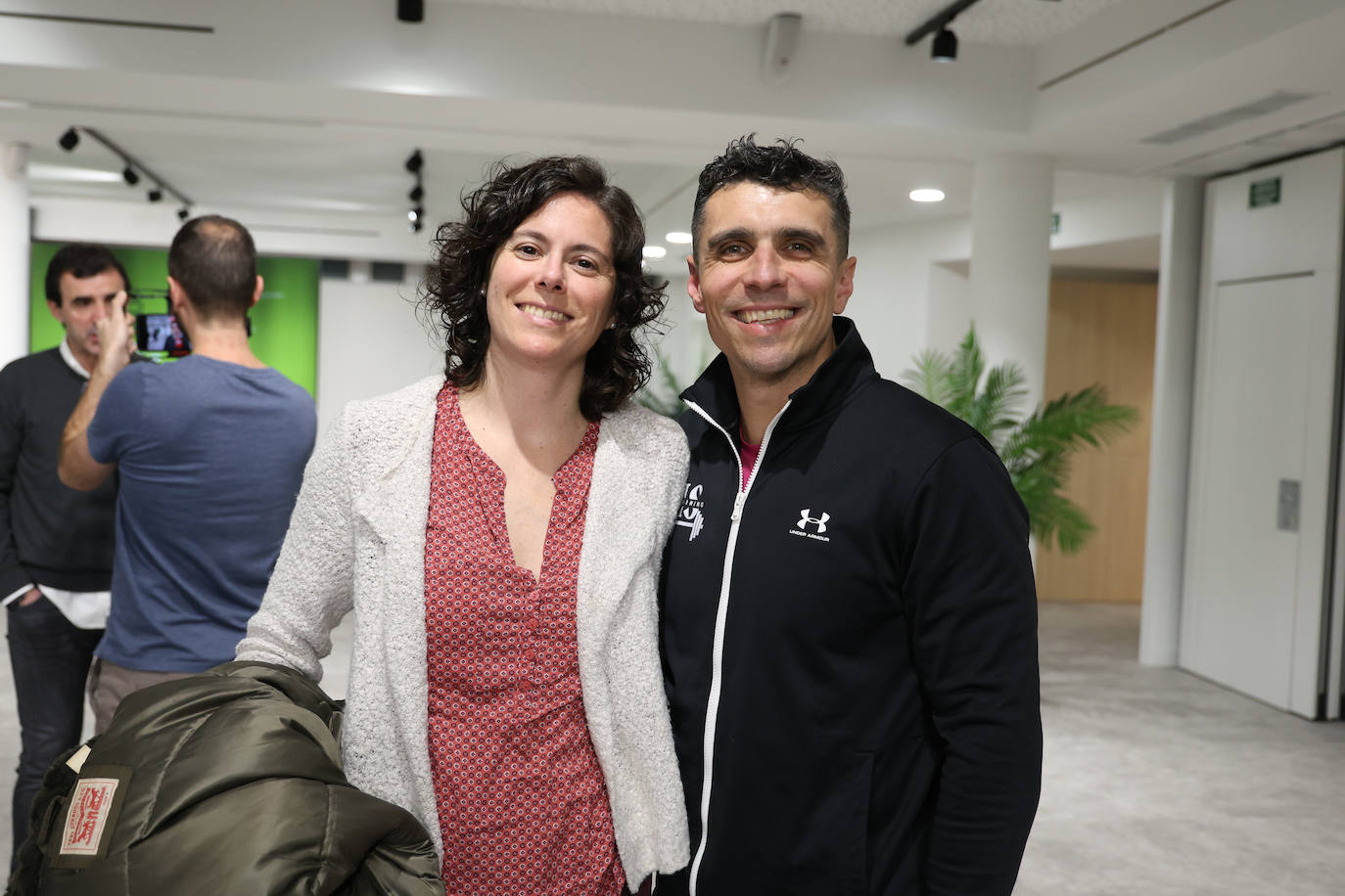 Maite Rodil e Iván Salas, entrenador personal.