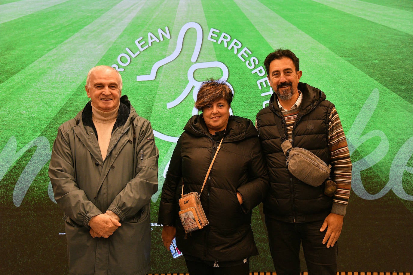 Tito Irazusta, periodista deportivo, Inmaculada Migueliz y Jesús Gil.