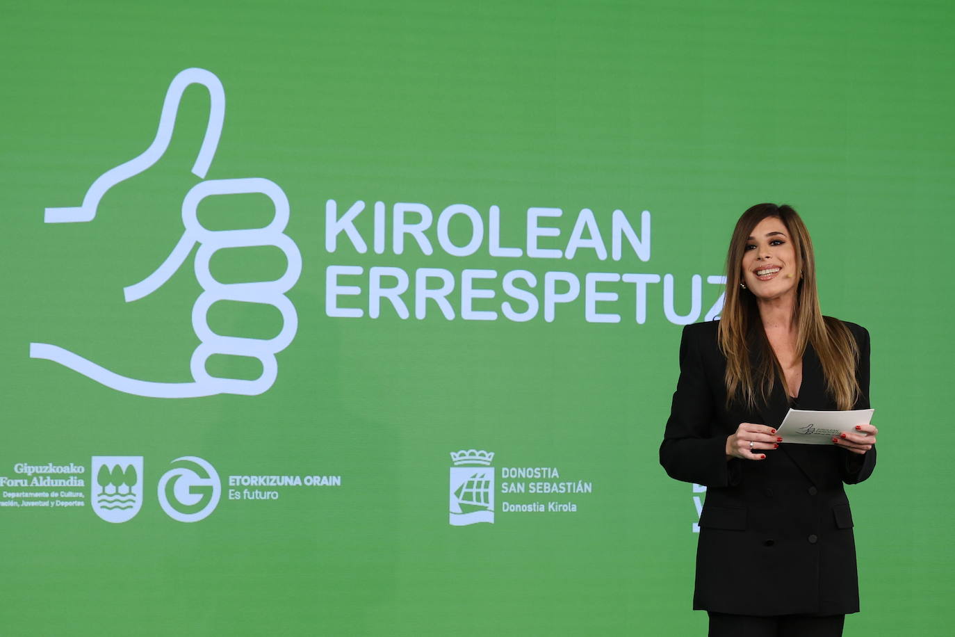 Laura Chamorro, encargada de presentar el foro.
