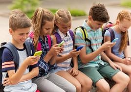 «Suena el móvil en clase y resulta que la que llama es una madre»