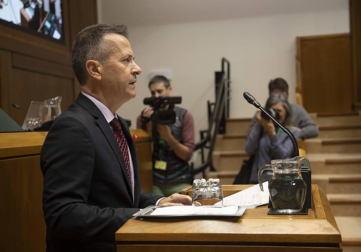 Jokin Bildarratz, en su comparecencia este viernes en el Parlamento Vasco