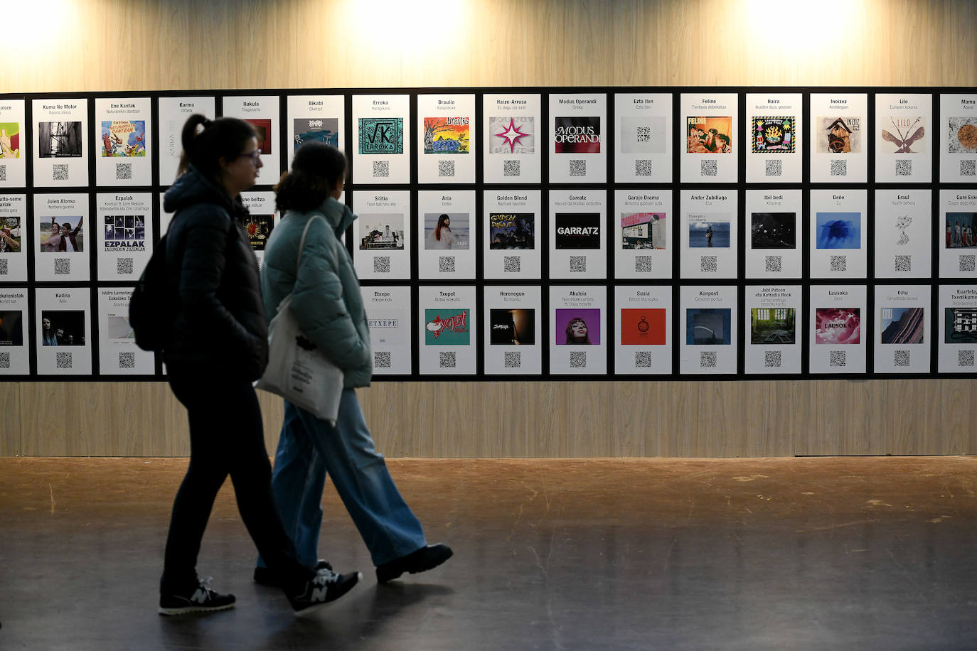 Durangoko Azokaren bigarren eguna: ikasle goiza, cosplay, gamers...