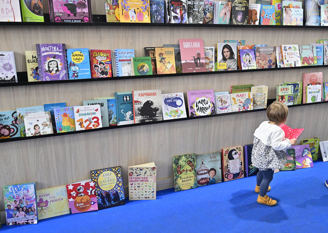 Jendetza azokako hirugarren egunean