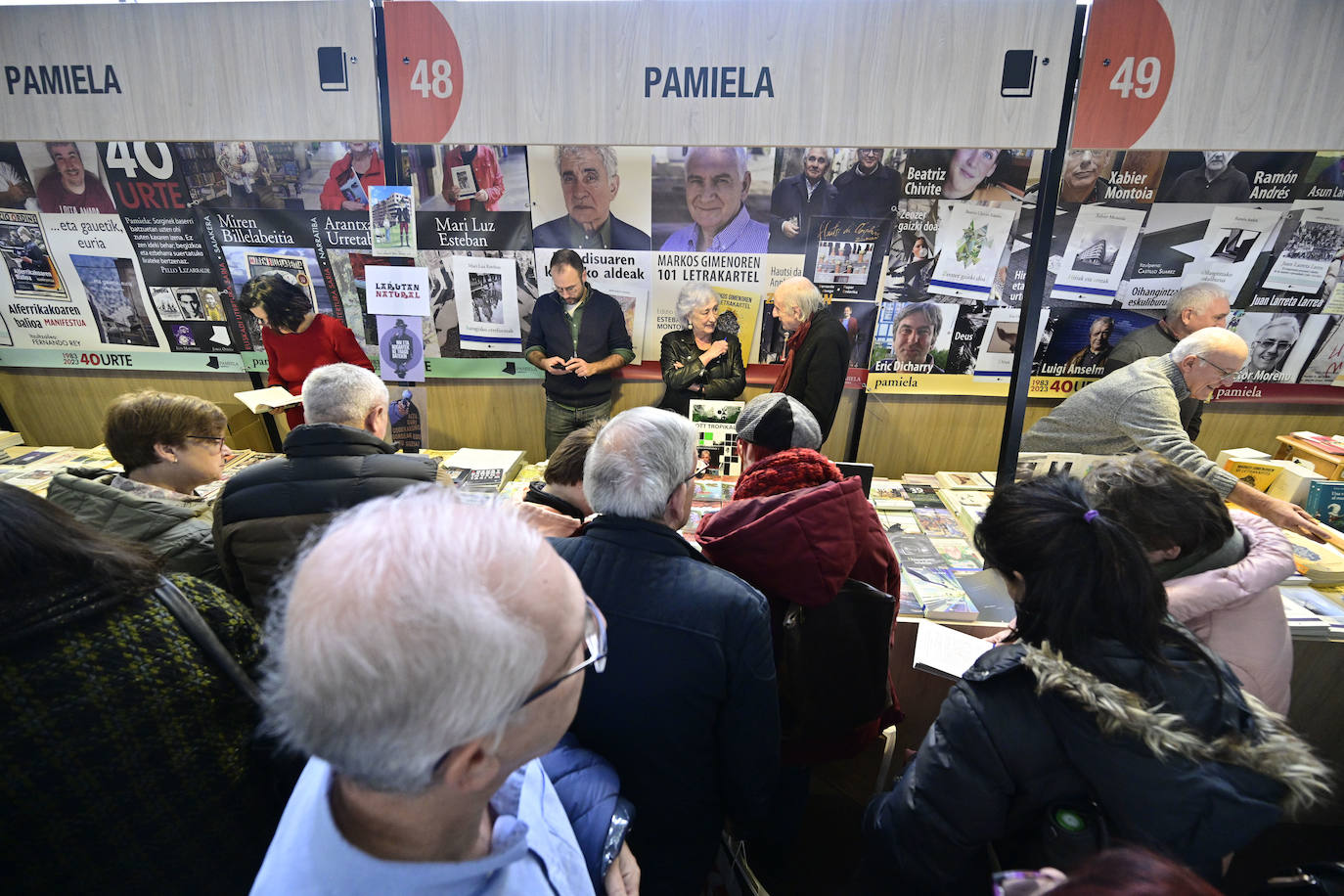 Jendetza azokako hirugarren egunean