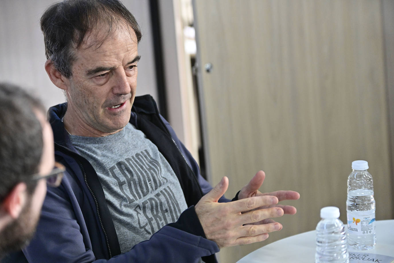 Jendetza azokako hirugarren egunean