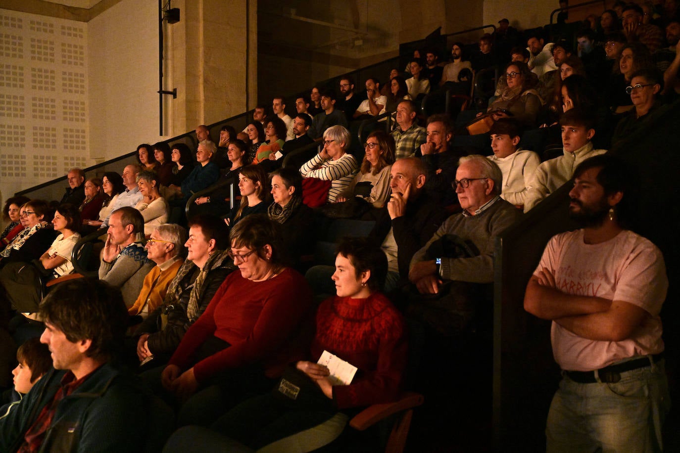 Jendetza azokako hirugarren egunean