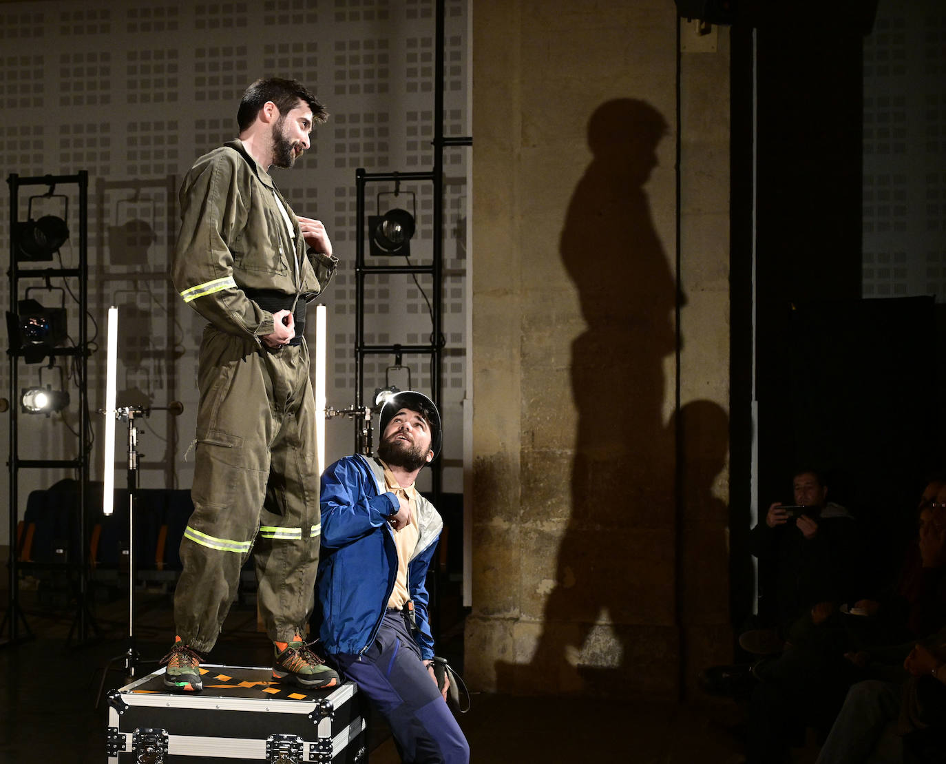 Jendetza azokako hirugarren egunean