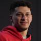 Imagen principal - Patrick Mahomes (fútbol americano): 450 millones