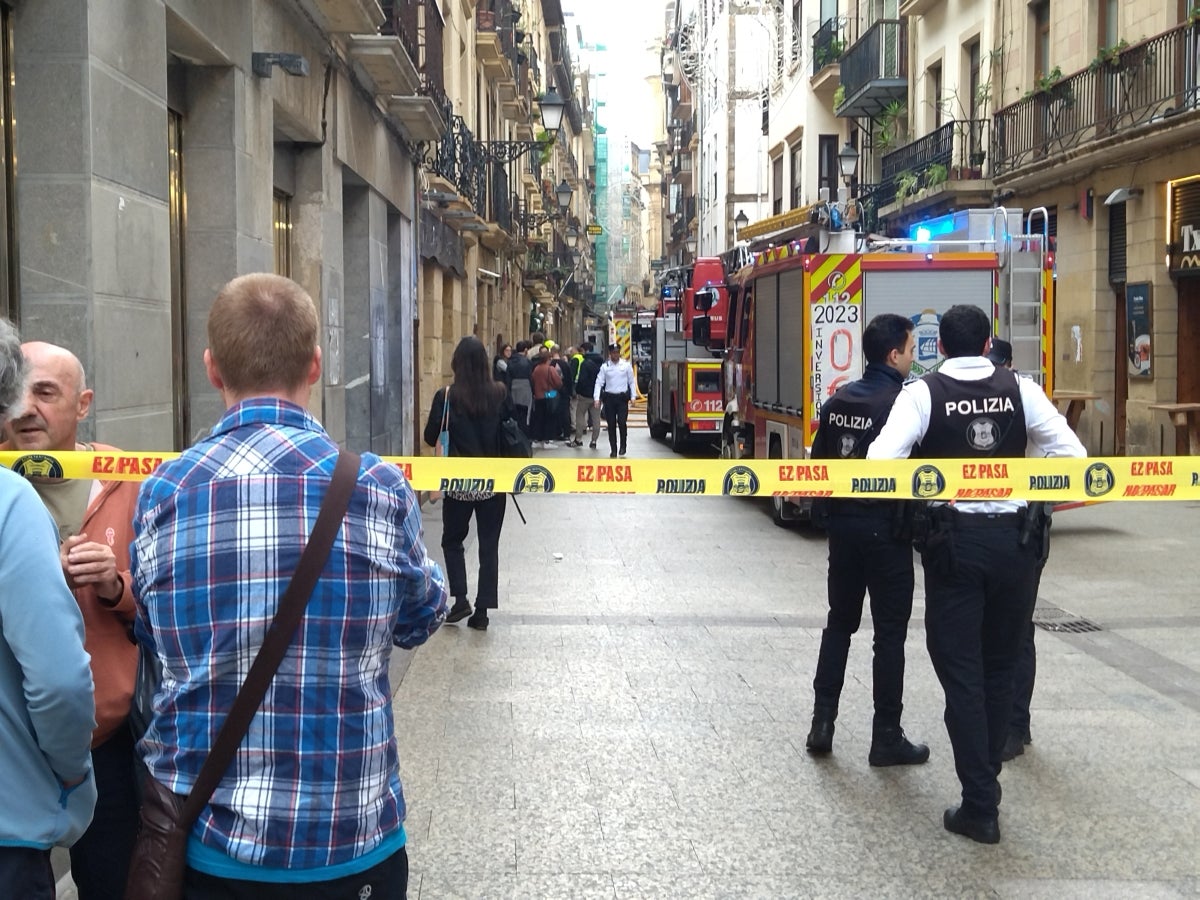 Incendio en el bar Senra de la Parte Vieja de Donostia