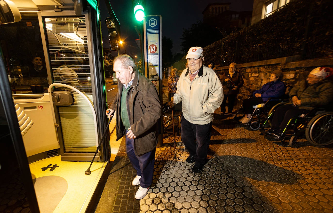 La Donostia navideña a bordo de un autobús
