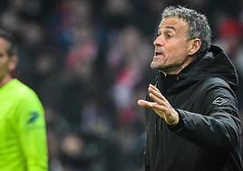 Luis Enrique, durante el último partido de la Ligue 1 del PSG en Lille.