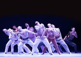 Escena de la obra 'Shoot Me' que la compañía italiana escenificará en Donostia.