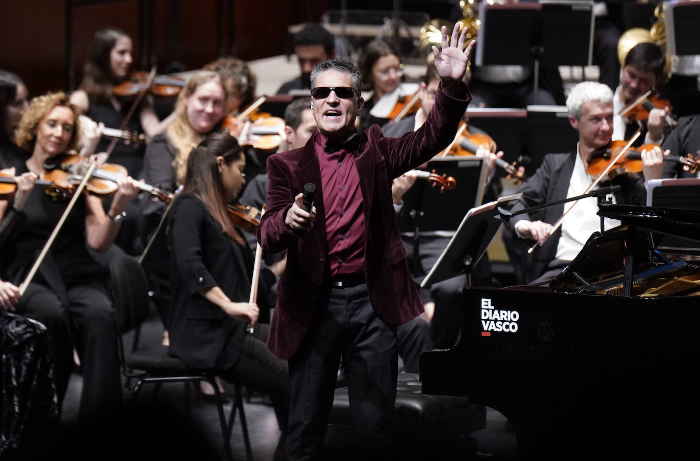 Un Kursaal repleto disfrutó con el concierto