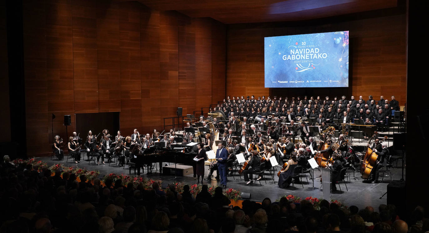 Un Kursaal repleto disfrutó con el concierto