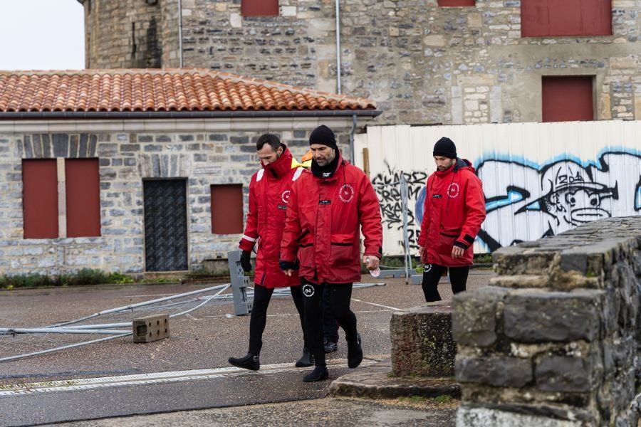 Buscan a dos marineros en Ziburu