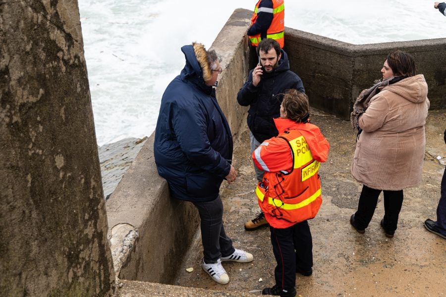 Buscan a dos marineros en Ziburu
