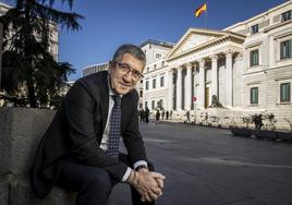 Patxi López, en la Carrera de San Jerónimo de Madrid frente al Congreso el pasado jueves.