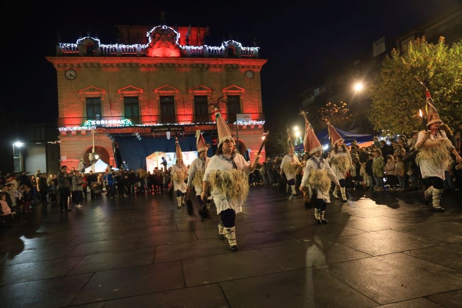 Las mejores imágenes del paso de Olentzero por Irun