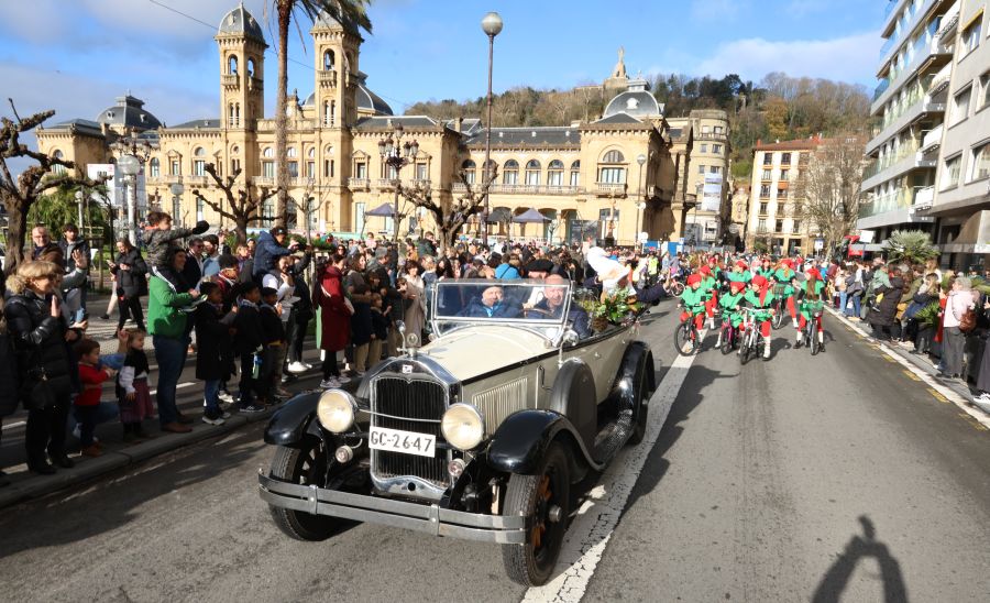 Olentzero y Mari Domingi en Donostia