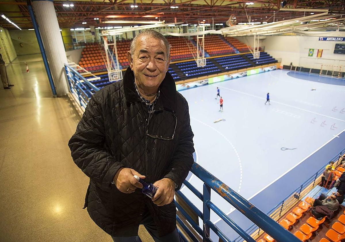 Beñardo García, en una imagen reciente en el polideportivo Artaleku de Irun donde tanto disfrutó con su Bidasoa.