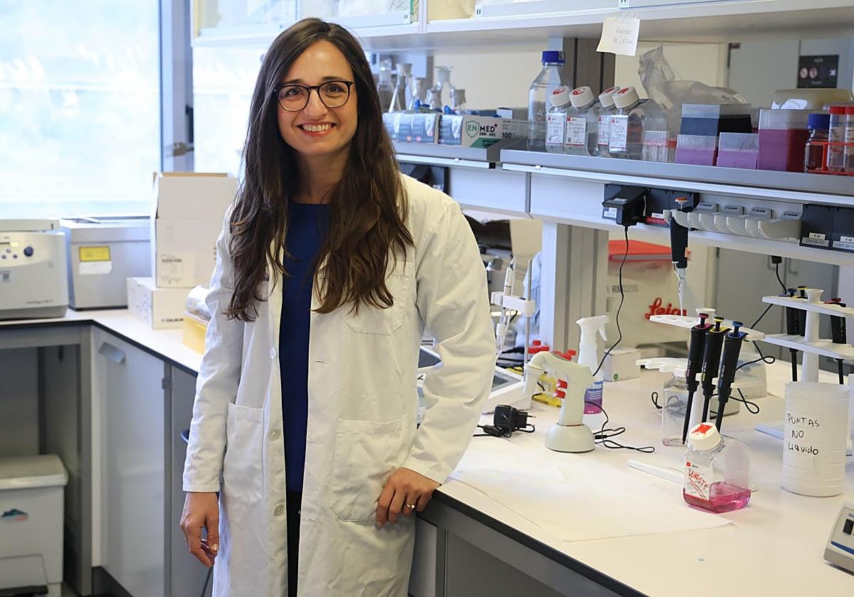 La doctora Amaia Cipitria en su laboratorio de Onkologikoa de Donostia.
