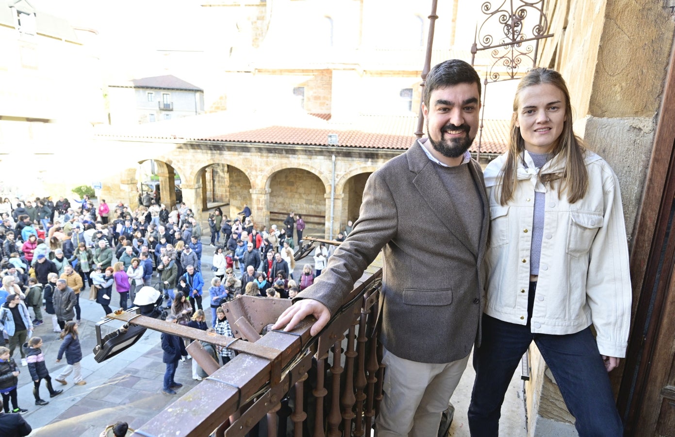 Caluroso homenaje a Irene Paredes en Legazpi