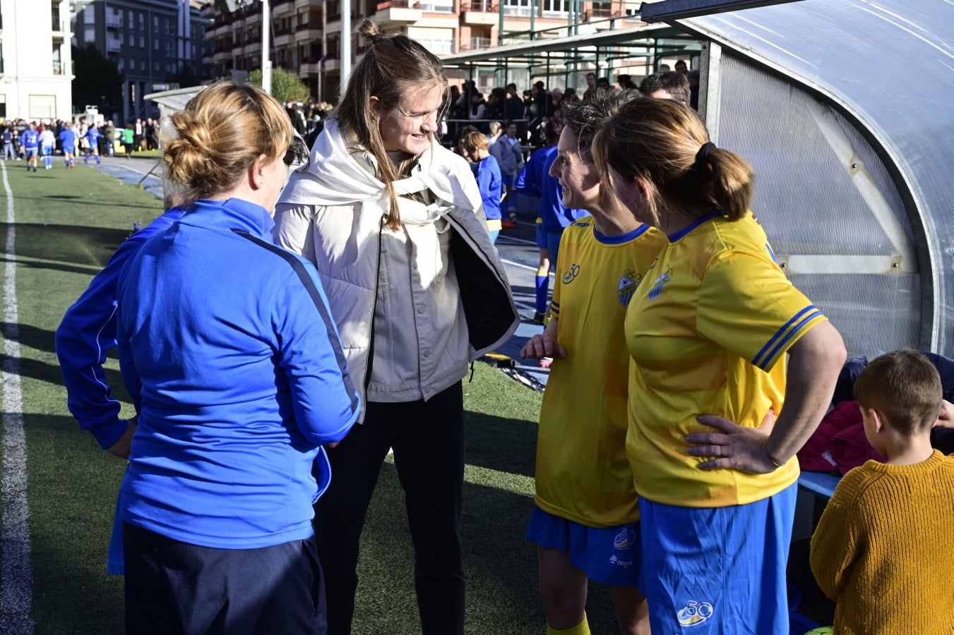 Caluroso homenaje a Irene Paredes en Legazpi