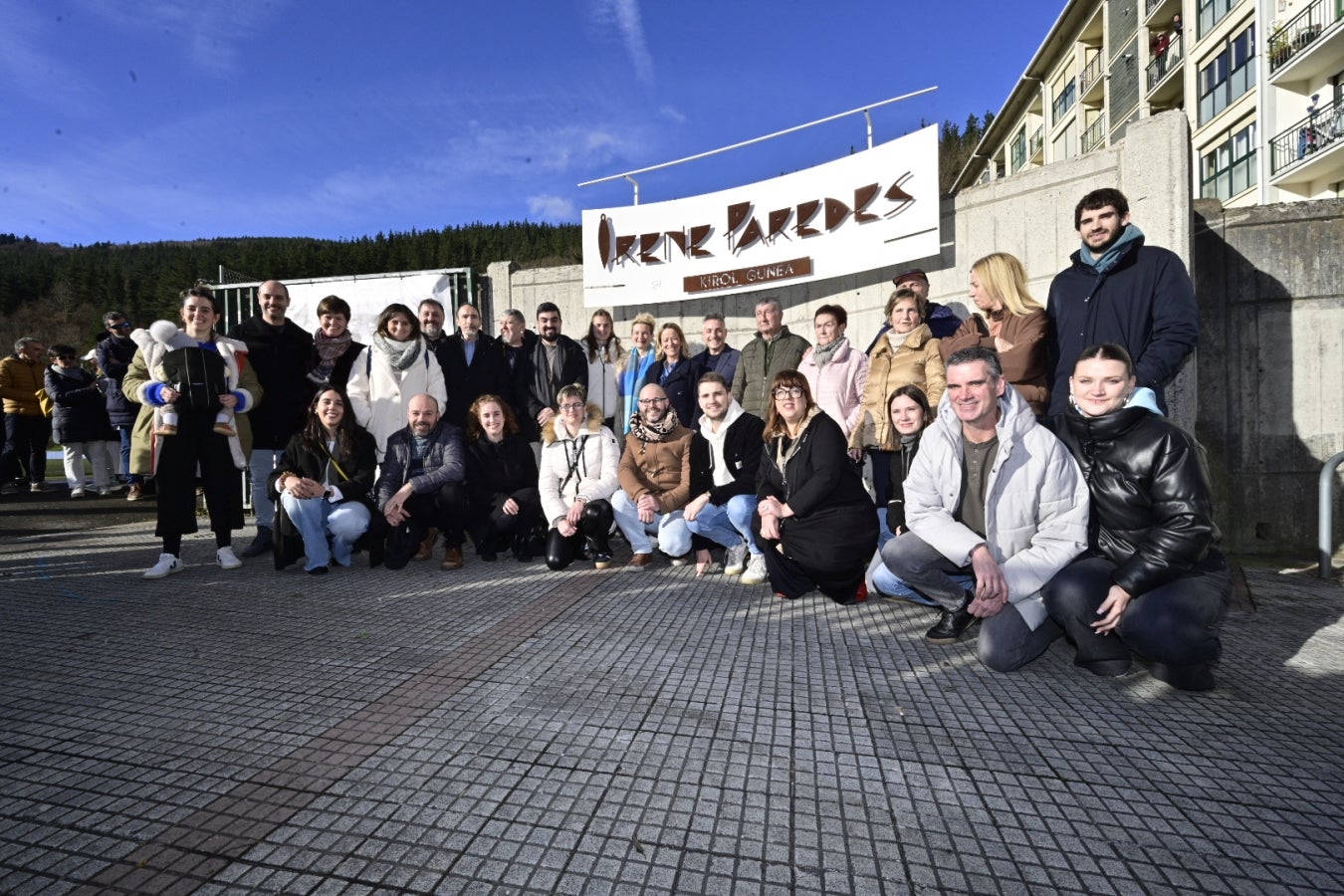 Caluroso homenaje a Irene Paredes en Legazpi