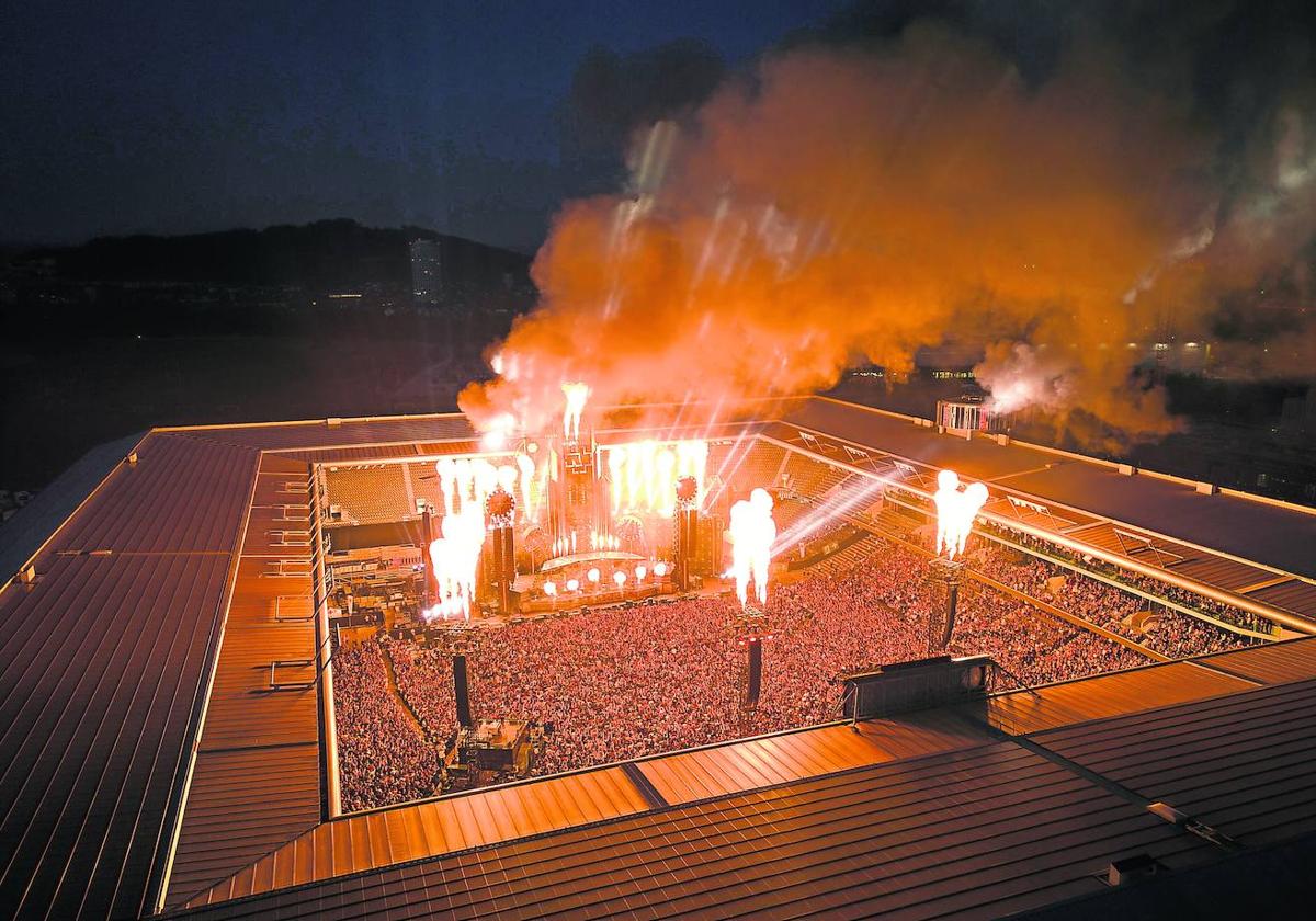 Aspecto que mostraba el concierto de Rammstein del pasado mes de junio en Berna.