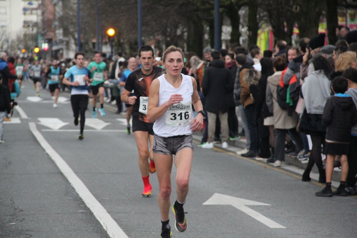 Errenteria disfruta de la San Silvestre