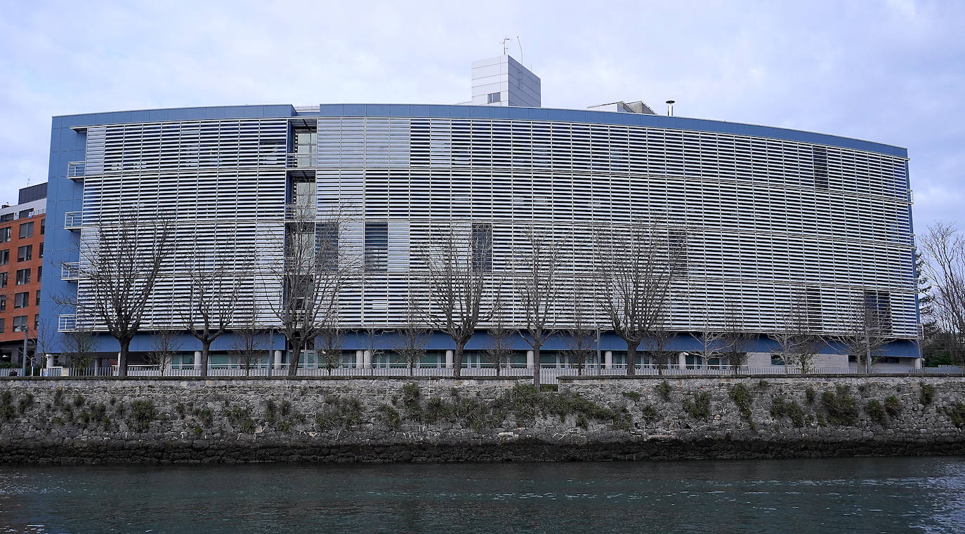 Fotos: Paseos solidarios por el Urumea