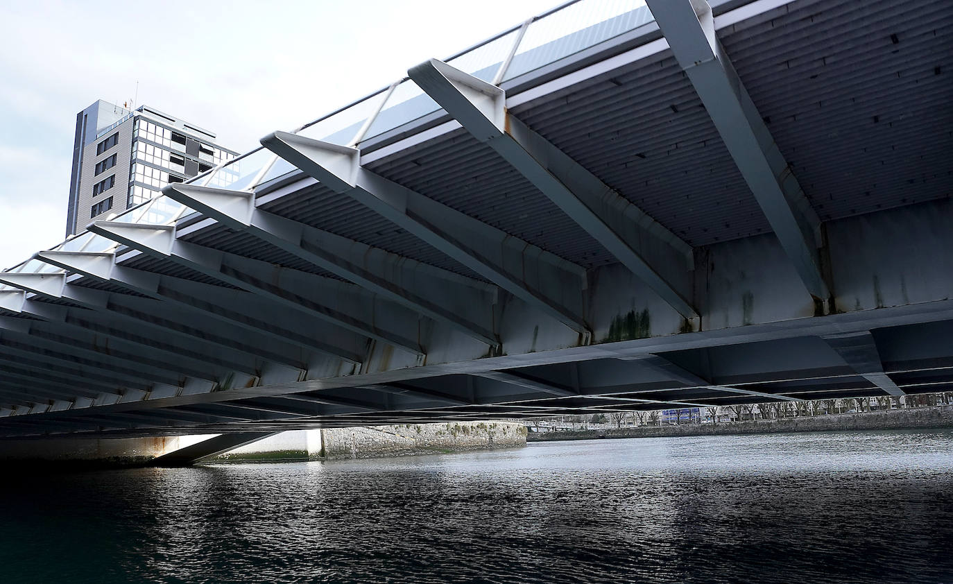 Fotos: Paseos solidarios por el Urumea