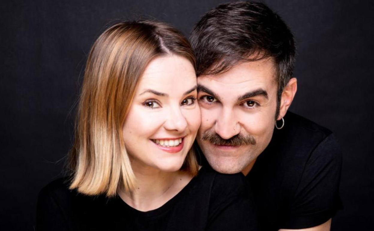 Los actores Aitziber Garmendia y Jon Plazaola abrirán la temporada del txotx de este año.