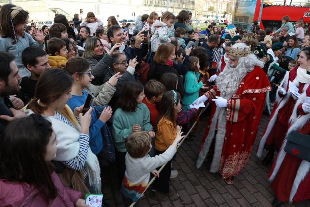 Fotos: Los Reyes reparten ilusión por Donostia