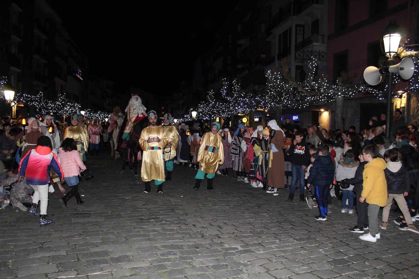 Fotos: Los Reyes reparten ilusión en Urola Kosta