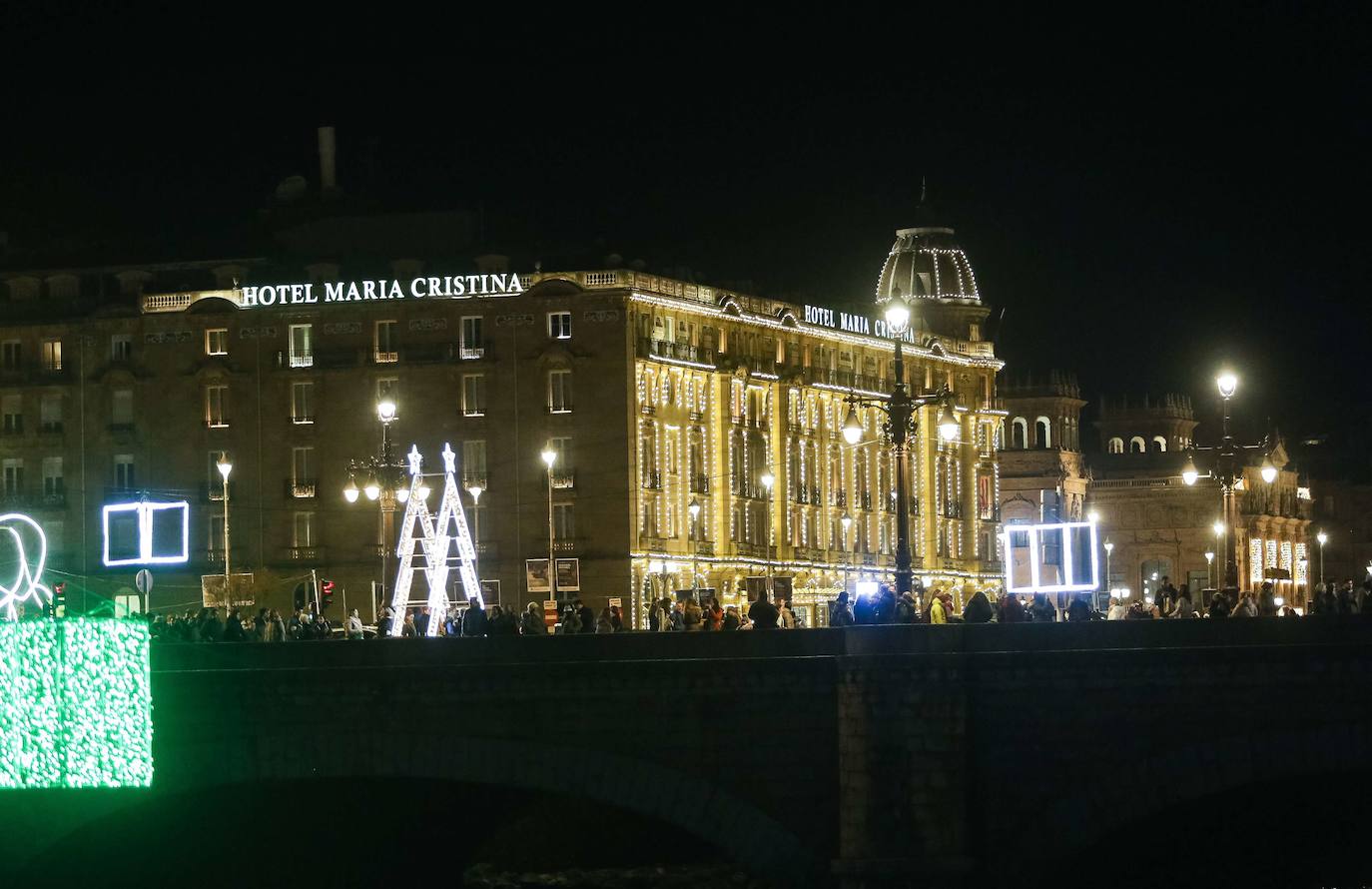 Fotos: Donostia apaga la Navidad