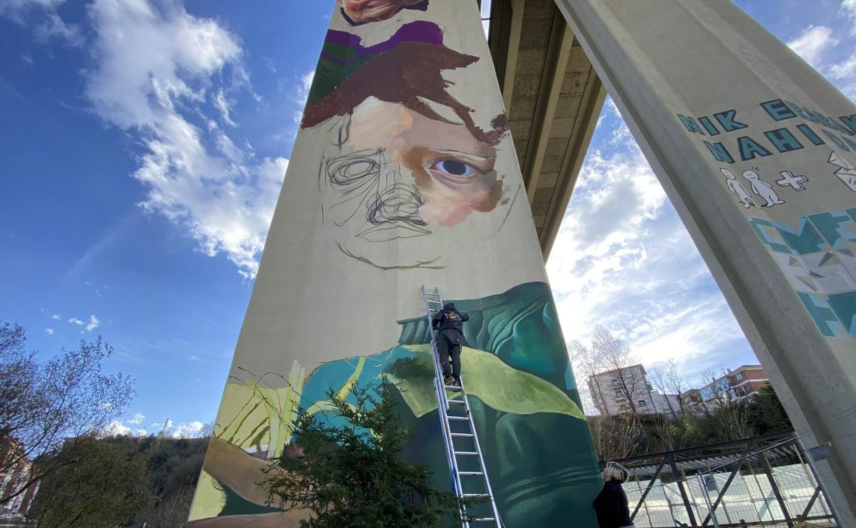 Muralismo. Pasado y presente se unen en el nuevo trabajo que refleja la importancia de la agricultura en Ibarra. 