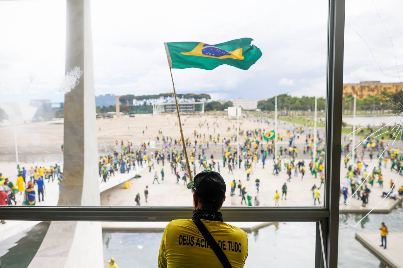 Fotos: Cientos de partidarios de Bolsonaro invaden el Congreso de Brasil