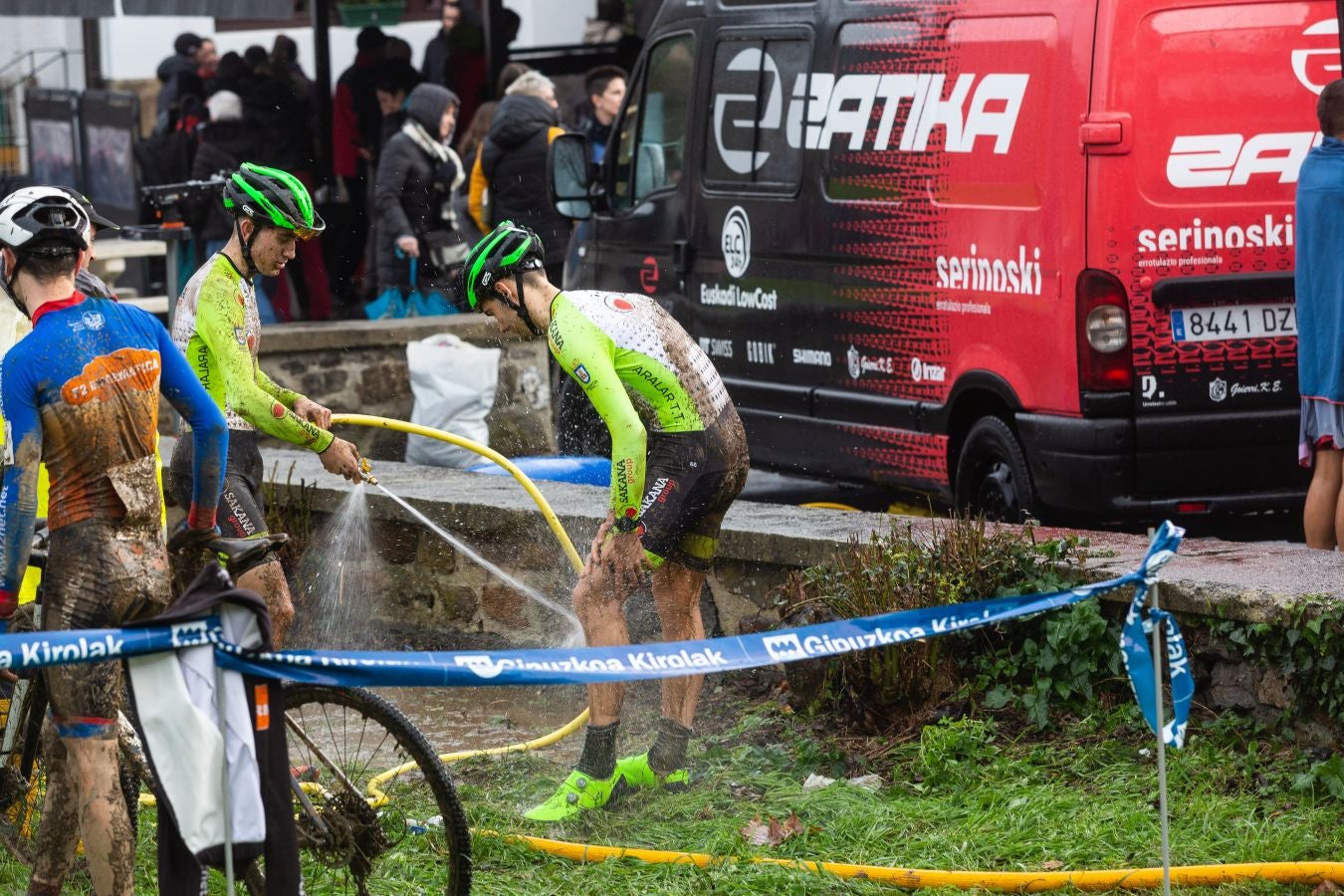 Fotos: El barro de Ormaiztegi deja imágenes espectaculares