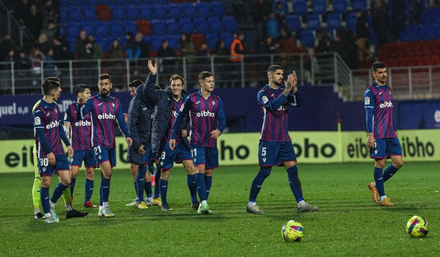 Fotos: El Eibar se impone al Ibiza en Ipurua