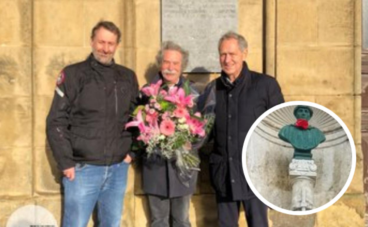 Una ofrenda floral recuerda a 'Aita Mari' en el 157 aniversario de su fallecimiento