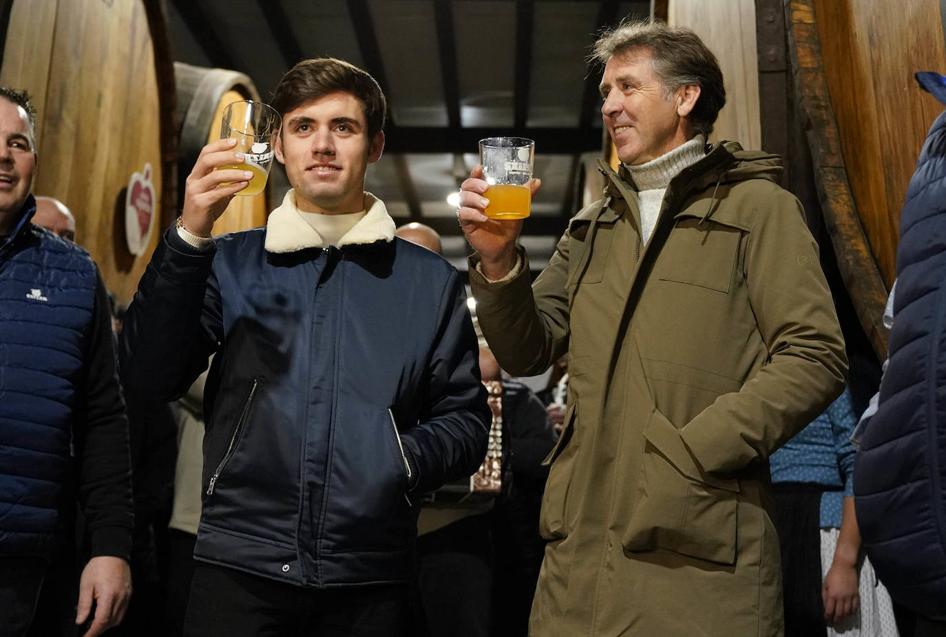 Fotos: La sidrería Saizar da la bienvenida a la nueva temporada