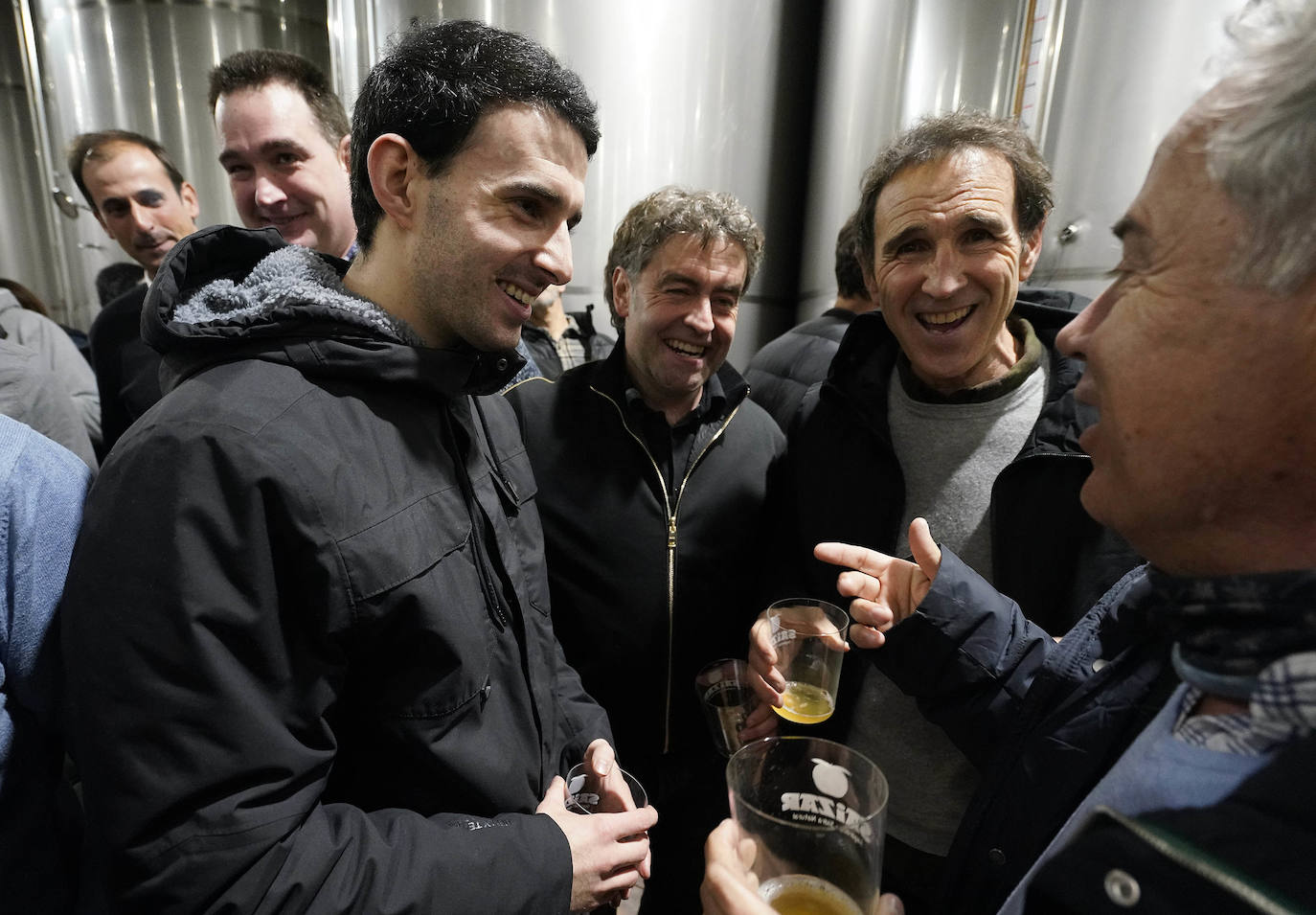 Fotos: La sidrería Saizar da la bienvenida a la nueva temporada