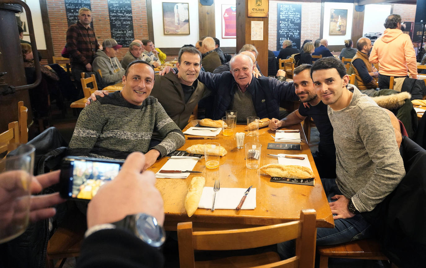 Fotos: La sidrería Saizar da la bienvenida a la nueva temporada