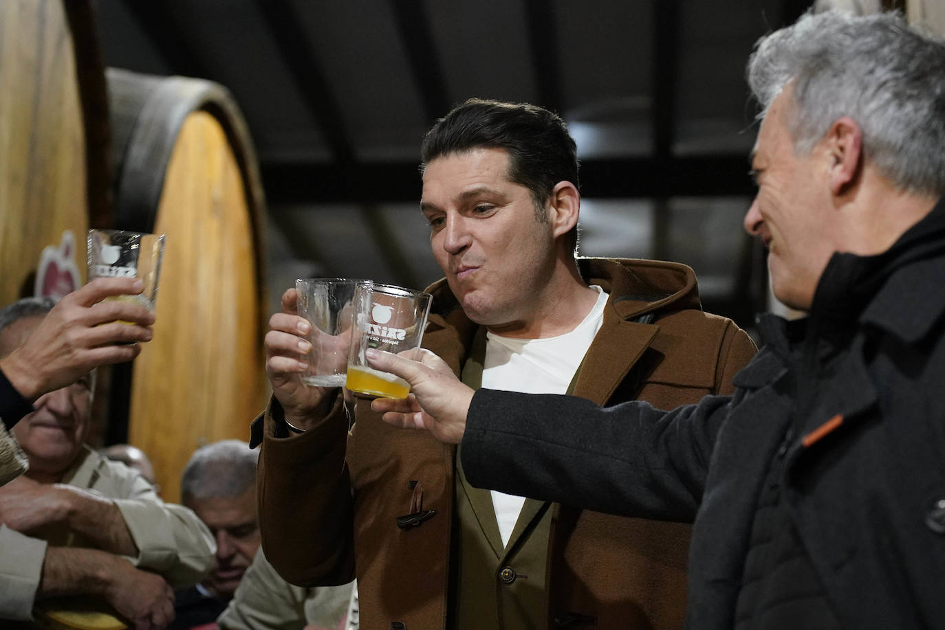 Fotos: La sidrería Saizar da la bienvenida a la nueva temporada