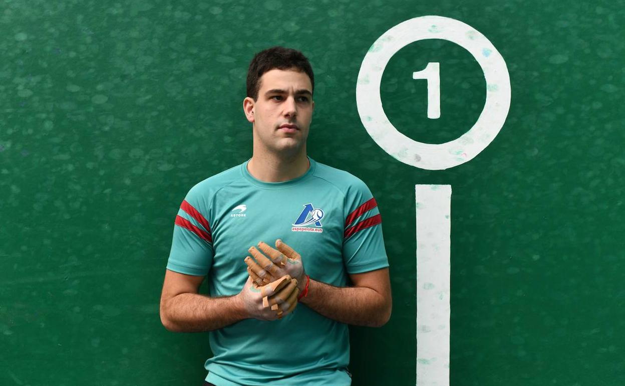 Hodei Exposito tiene que parar por una lesión. 