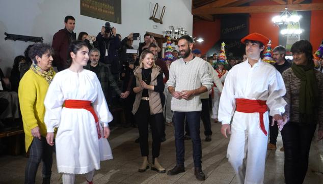 Fotos: Garmendia y Plazaola abren la temporada del txotx: «Gure sagardo berria!»