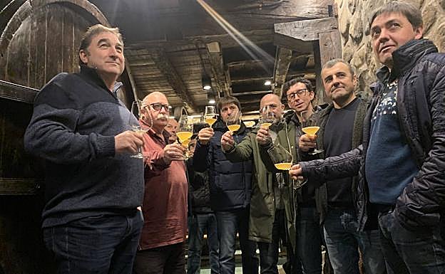 «El paso del Tour sería una buena oportunidad para promocionar la sidra del Goierri»